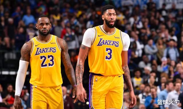 湖人队|无惧三巨头！湖人磨合已彻底成型，梭哈交易或将开启三连冠！