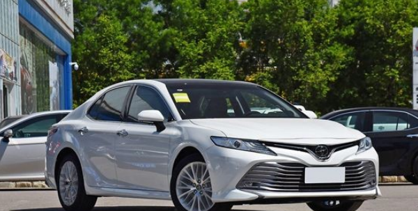 丰田凯美瑞|中型车销量排行,凯美瑞跌下宝座,国产中型车依然没竞争力
