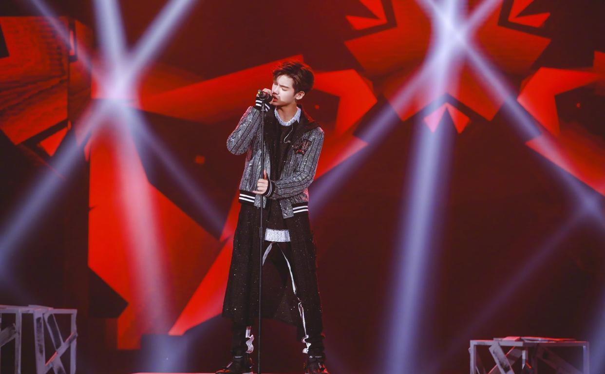 快乐大本营|黄明昊参与《快乐大本营》综艺新人选拔,网友:简直就是自降咖位