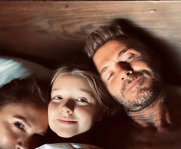 贝克汉姆夫妇|贝克汉姆夫妇隐瞒病情被批自私，导致多人传染，小七情况不清楚！