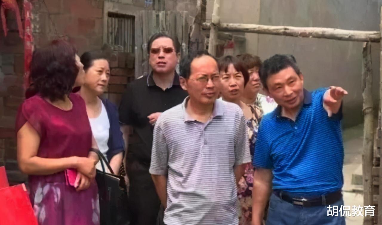 数学|16岁考上985的高考状元,却因痴迷数学沦为低保户!他应该被同情吗?