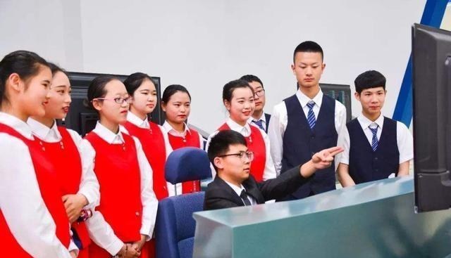 高职|高职专科“平均月收入最高”的10大专业!2020填报志愿重点参考!