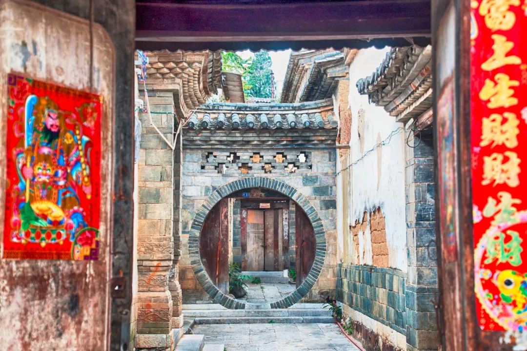 云南|比大理静谧，比丽江舒服！昆明旁这座云南最慢小城，去一趟相当出国！