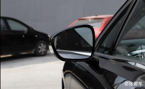 领克05:底盘堪比劳斯莱斯,一箱油1013Km,可惜从56万跌到17万,没人识