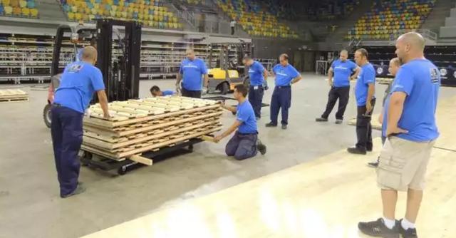 |NBA球员人均会灌篮？地板之下是否暗藏玄机？五张图片说明一切！