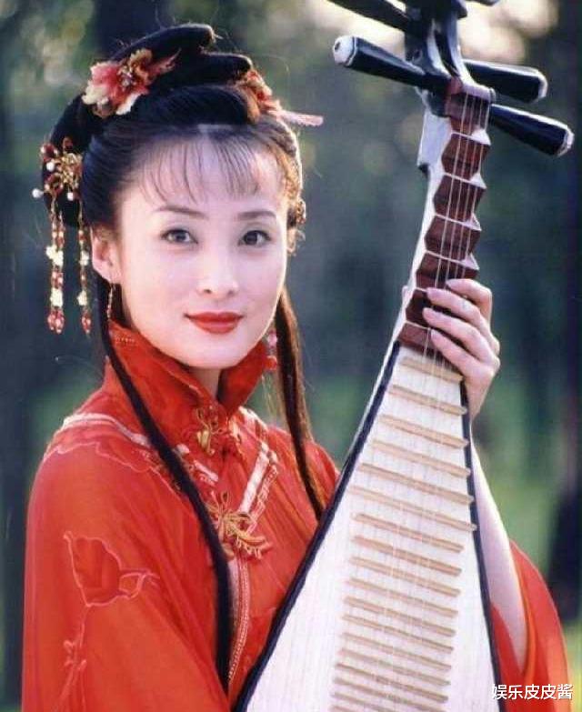 陈建斌|和陈建斌同居5年，因蒋勤勤的出现而被抛弃，如今44岁却活出了自我