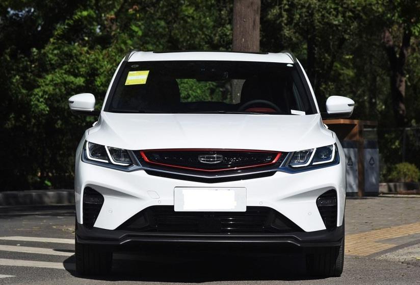 吉利:吉利终于爆发了!战斗式外观,顶级1.5T+提速7.9S,有它不看H6