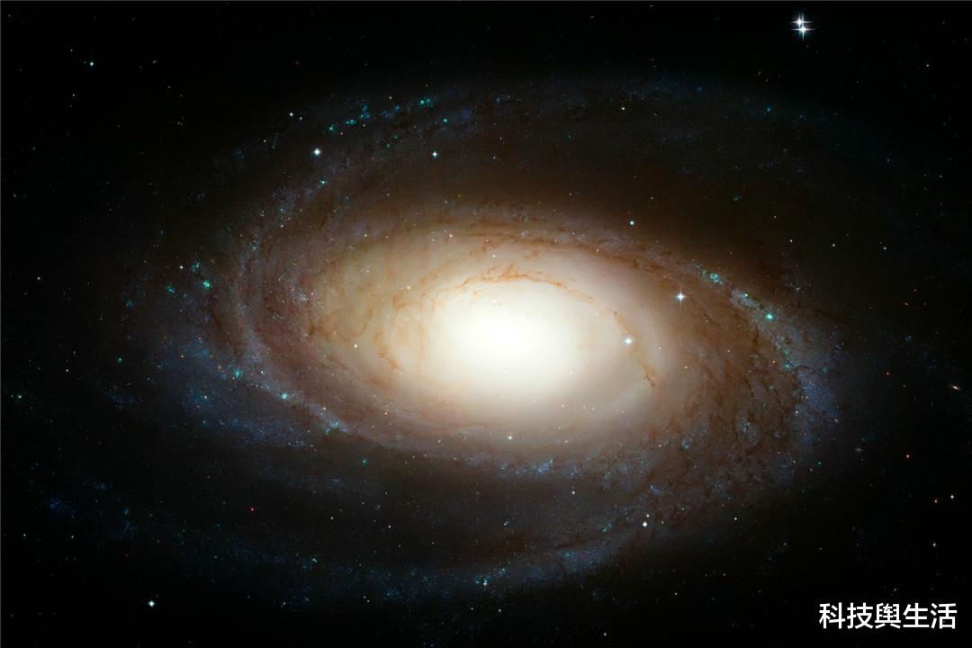 |宇宙为何是黑色的？简单问题的背后，隐藏着令人不安的真相！