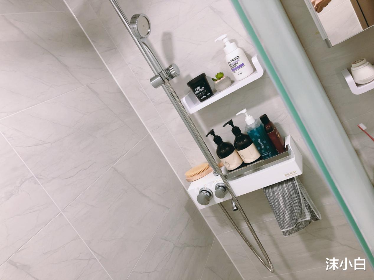 【】一个人的33平！一进门就是1㎡厨房，卧室悬在半空中，太精致了