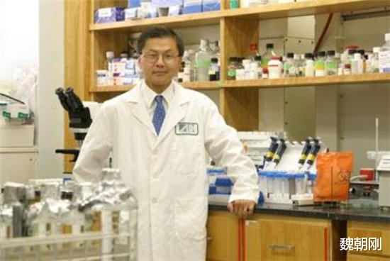 「艾滋病」他被誉为“打败艾滋病”的华人科学家，将毕生专利1块钱转让祖国