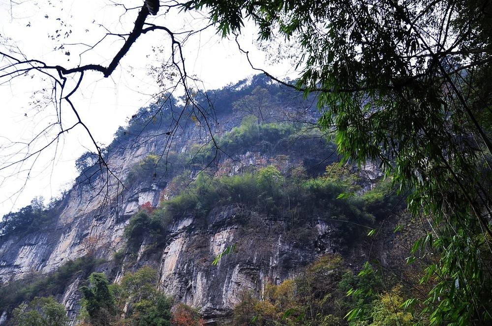 九龙▲用时五个多小时，终于到达九龙洞风景区了，好美