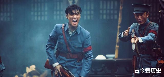 秋收起义|他是秋收起义总指挥，带出23位开国将帅，手下一见习排长后成元帅