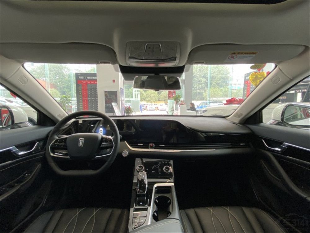 奔腾B70|探店奔腾 颠覆并不容易 何况B70要颠覆的是自己