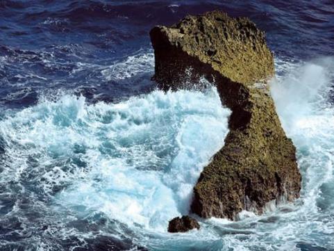 |中国发了! 新发现一座大型稀土矿, 地位堪比航母，美国都眼红了