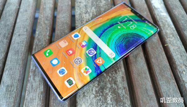 华为p40:华为终于亮剑,Mate30Pro跌至“良心价”,网友:终于等到了