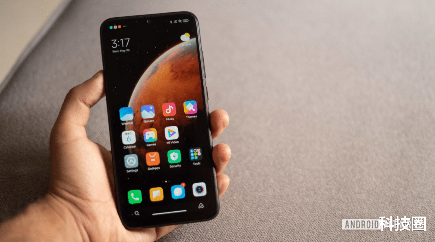 小米科技▲小米高管称小米10适合担心安卓不好用的苹果用户，已媲美iOS