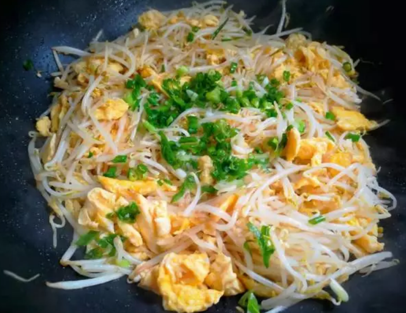 #黄豆芽#三月，宁愿少吃大鱼大肉，也别错过此菜，燃烧脂肪，肠道也通畅了