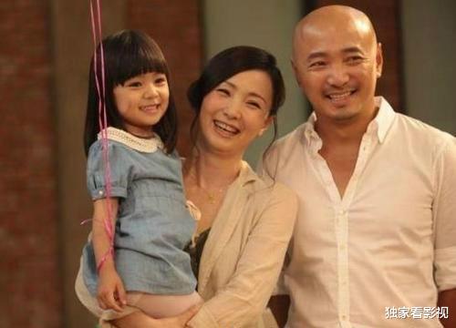 徐峥|徐峥11岁女儿银幕首秀，和爸爸如复制粘贴，曾因容貌被吐槽而大哭