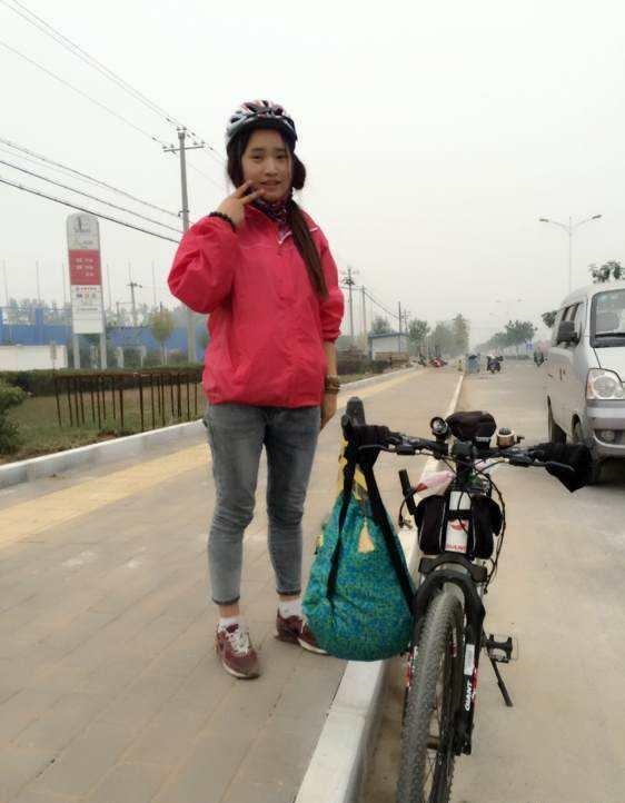 穷游|川藏线上穷游女的名声越来越差，当地老司机：再好看也不会停车