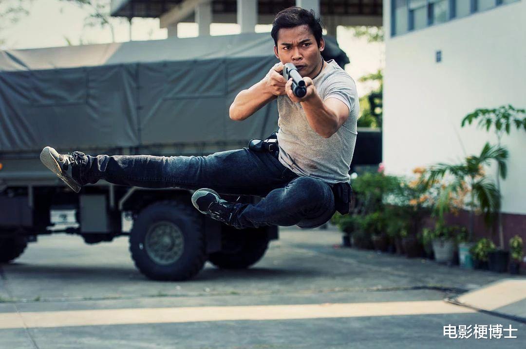 好莱坞|成龙、李连杰相继退出好莱坞之后，另一位武打明星成为好莱坞新宠