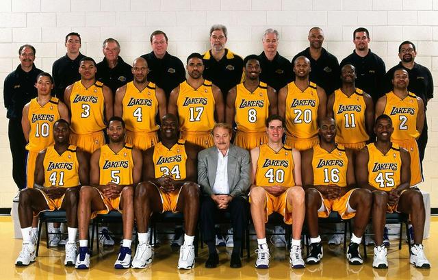 快船队|东西部榜首四支球队谁夺冠几率更大?快船难到西决,雄鹿太过单一