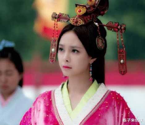 沈梦辰■难怪没导演找沈梦辰演古装剧,当她换上宫妃装后,网友太容易心动
