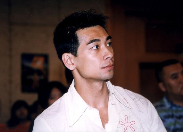 [张晋]一代不如一代？张晋赵文卓难火，吴樾做直播，释小龙谢苗难扛大旗