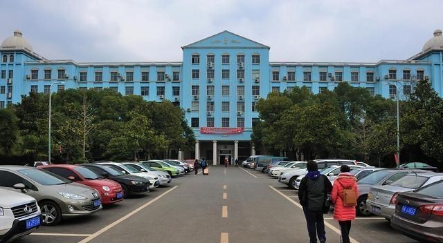 |鱼与熊掌不可兼得，武大新生被调剂到印刷系后担忧：专业没前途