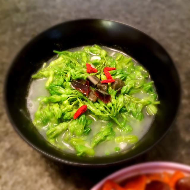 绿豆汤|秋天喝这汤最养人，清爽开胃不油腻，我家隔三差五煮一锅，特鲜美