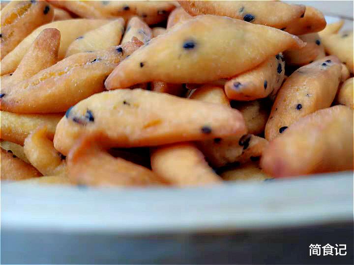 红薯|1个红薯，1个鸡蛋，2分钟教你做小零食！酥脆可口，孩子点名要吃