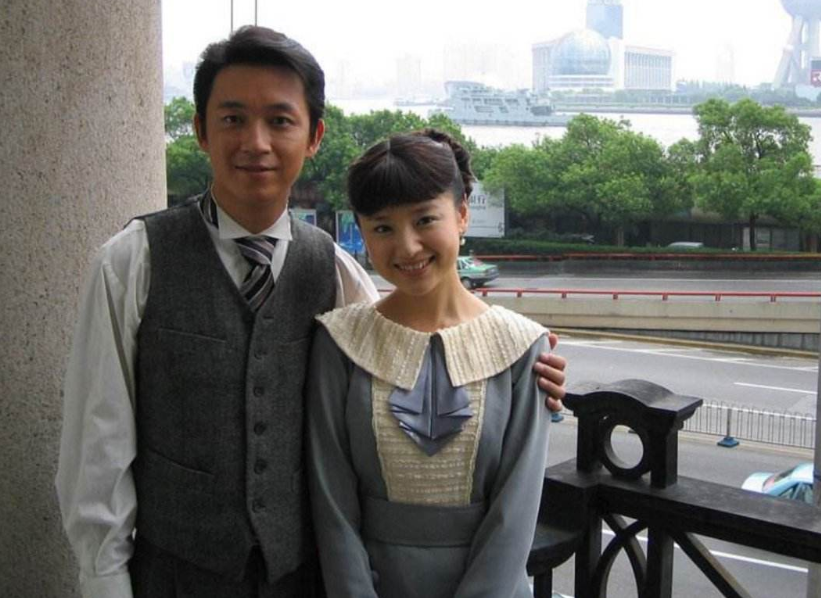 「潘粤明」潘粤明搭档童瑶新剧将播，一手烂牌打成王炸，中年翻红并非运气好