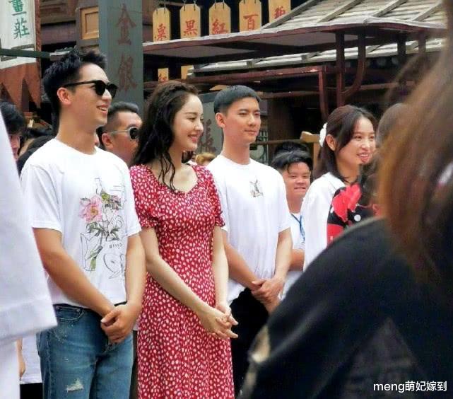 [古力娜扎]娜扎新剧开机！体型却被指比男一还要壮，网友：胖了不止10斤吧