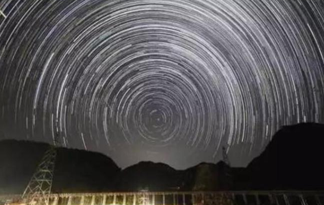 【中国天眼】霍金生前多次“警告”中国天眼？还要求停止，他到底发现了什么？