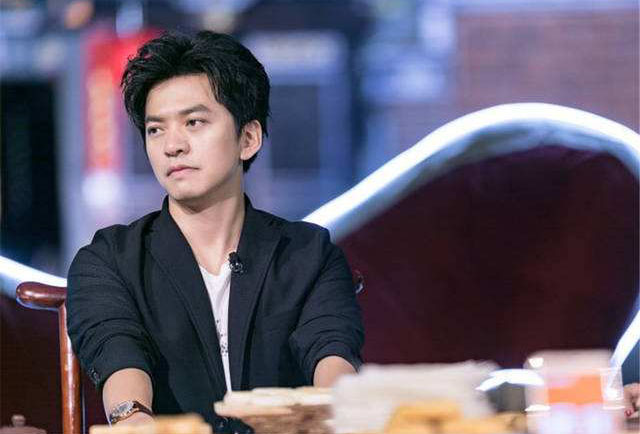 李健|《中国好声音》首播，李健说我们确实没有霆锋有钱，四人身家几何