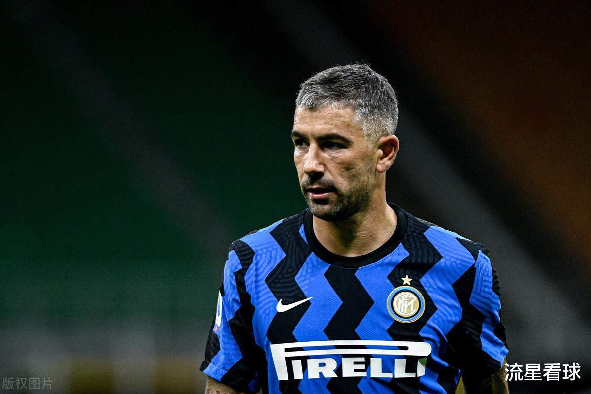 孔蒂|国际米兰惊险一战暴露防线隐患，中后场阵容或将重新洗牌