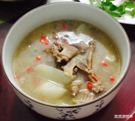 山药|一鸽胜三鸡，鸽子要常吃，学会这样炖汤，肉质鲜嫩，营养不流失！