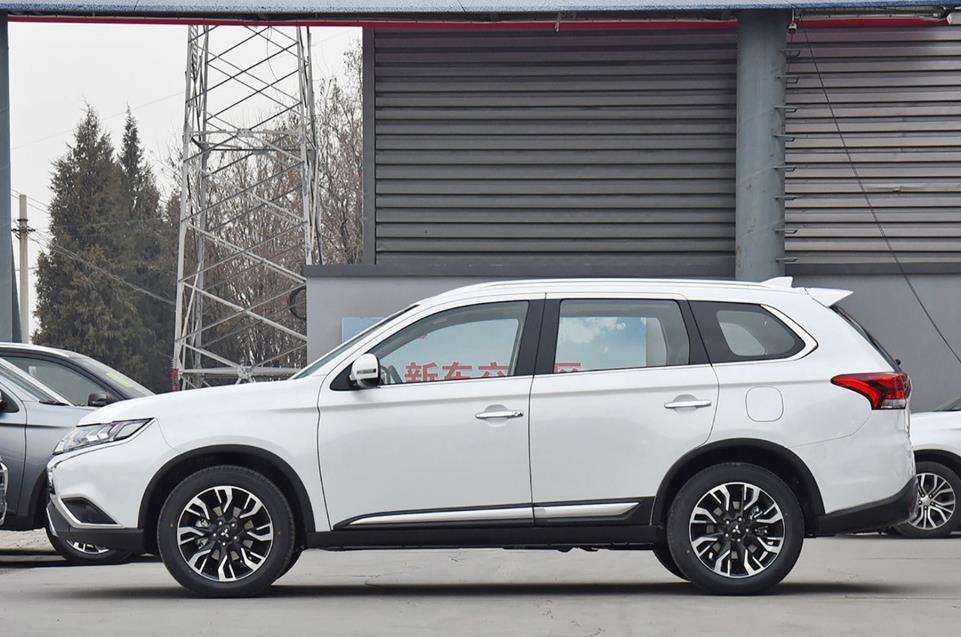 日产逍客|开过Jeep指南者,2个月后再开三菱欧蓝德,车主想说句实在话