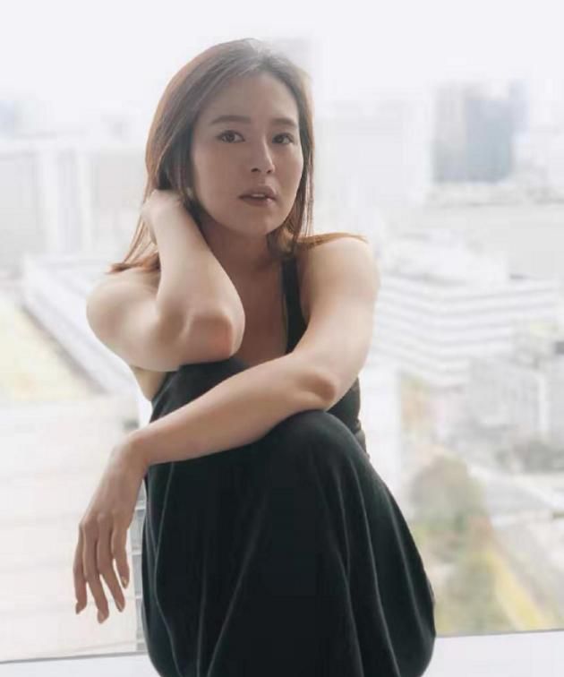 刘品言|17岁被曝怀孕遭抛弃, 逼退圈后壮如大妈, “阿奴”如今美到认不出