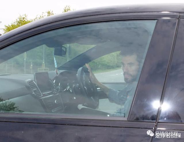 『阿森纳』英媒：阿森纳有意收购里昂中场妖星！喜大普奔：阿森纳队长要续约