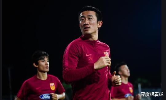 【李铁】国足三大主力沦为替补，一人处境最堪忧恐遭李铁弃用，并非蒿俊闵
