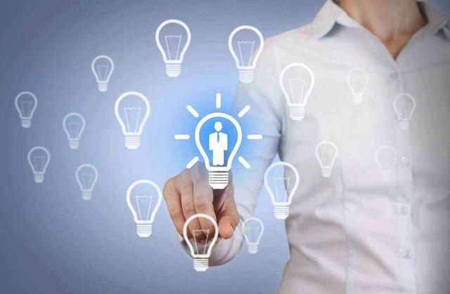 『』职场：月薪8000月休4天的大企业好，还是月入10000休息2天的小公司好？