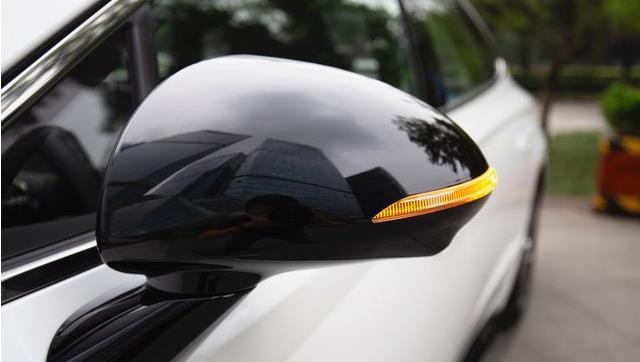 大众帕萨特|全新“中国特供”上市，长近5米油耗5.6，仅16万起，帕萨特买早了