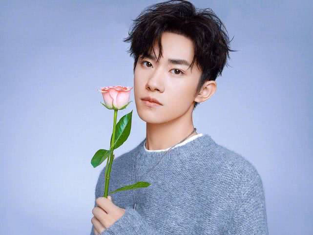 [数学]易烊千玺高考数学100分不算啥，看到英语：老师要哭了