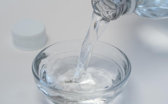 不要因为房价升高，就忽略了装修安全性，劣质材料释放甲醛危害大