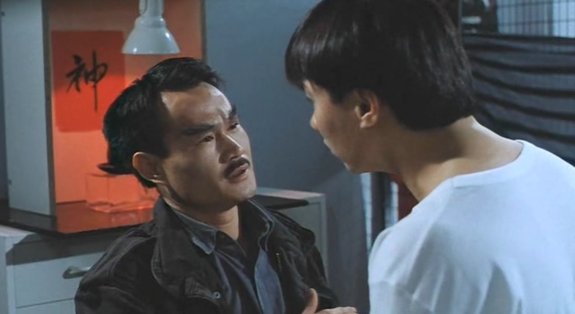 「驱魔警察」1990年，林正英拍《驱魔警察》票房364万，两年后女主退出娱乐圈