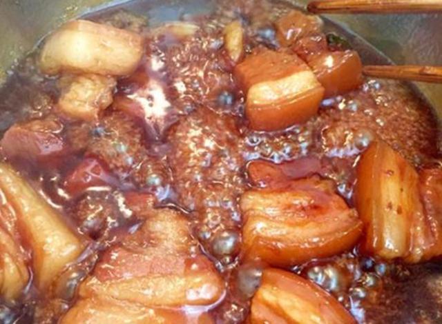 食盐|无论炖“什么肉”都不要放它,很多人都爱放,难怪炖肉又腥又柴!