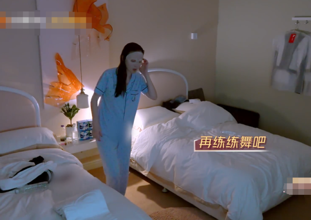 黄圣依|有种羡慕叫黄圣依的床,别人的都一样,就她不同,这才是富太的生活