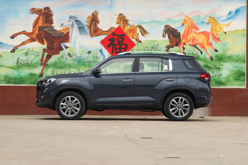 『SUV』这才是合资“价格屠夫”!当年售价18万,现跌至10.1万,后悔买H6了