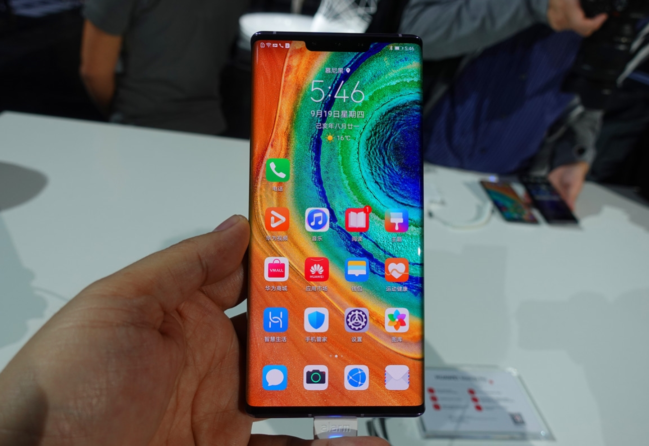 亢奋的网友和沉默的厂商，谁是5G强者还是让数据来回答