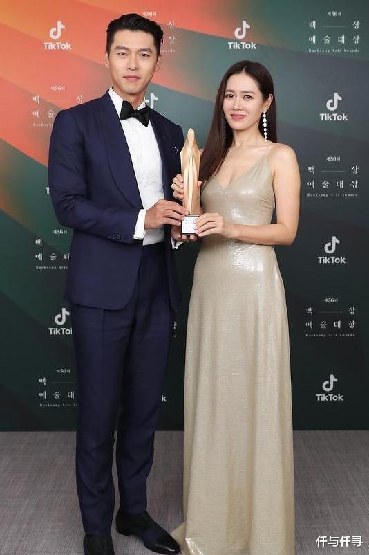 玄彬|韩国姐姐们的红毯着装，孙艺真过季礼服玄彬零互动，金喜爱最美